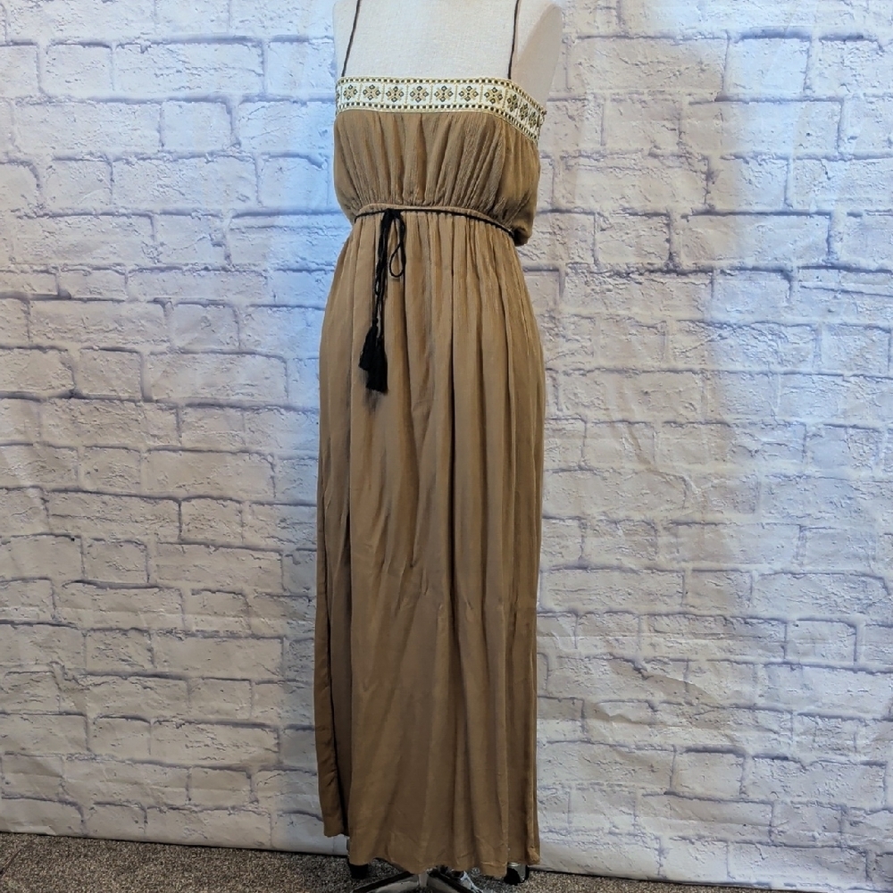 NWT Hayden LA Tan Crepe Maxi Dress - Size Medium